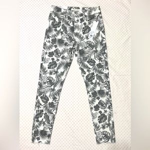 Joe’s Jeans Women Tropical Leaf Design Jeans Size 25. Orig Price 175$